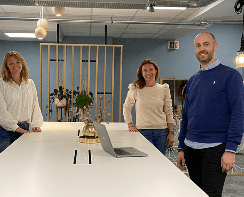 Trine, Kjersti og Benjamin på kontoret